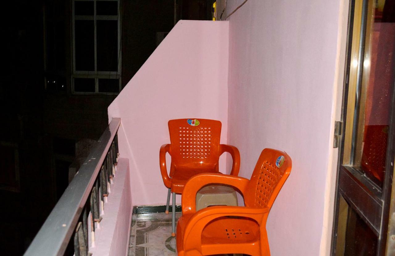 Hostal City Hostel *